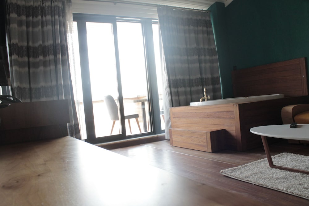 Mas Suites Nisantasi 52/58