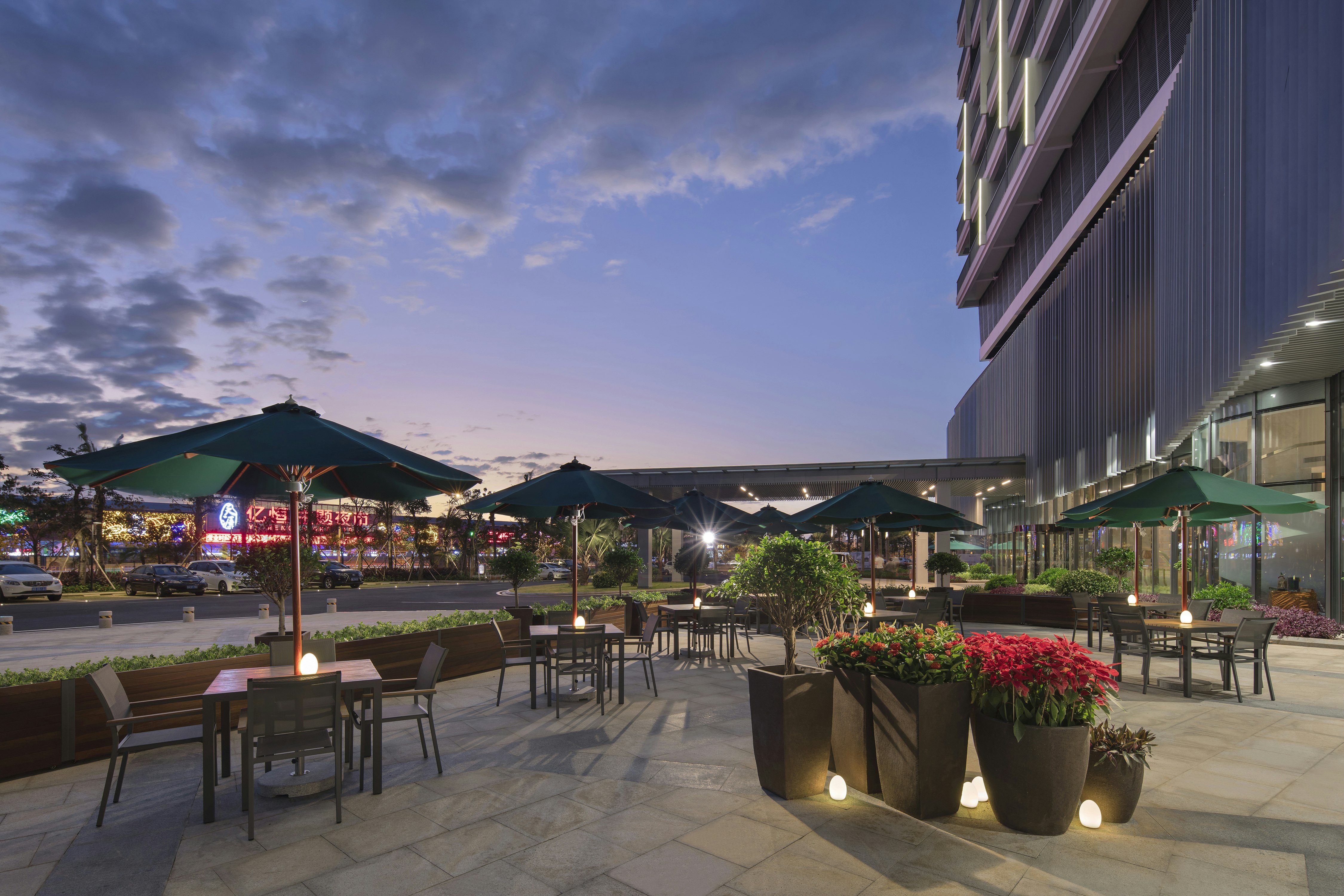 Hilton Garden Inn Sanya 2/43