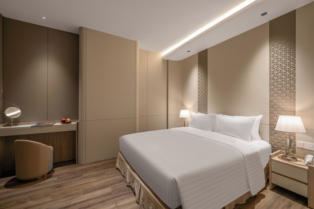PREMIER, APARTMENT