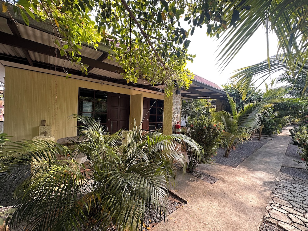 Blue Beach Resort 1/20