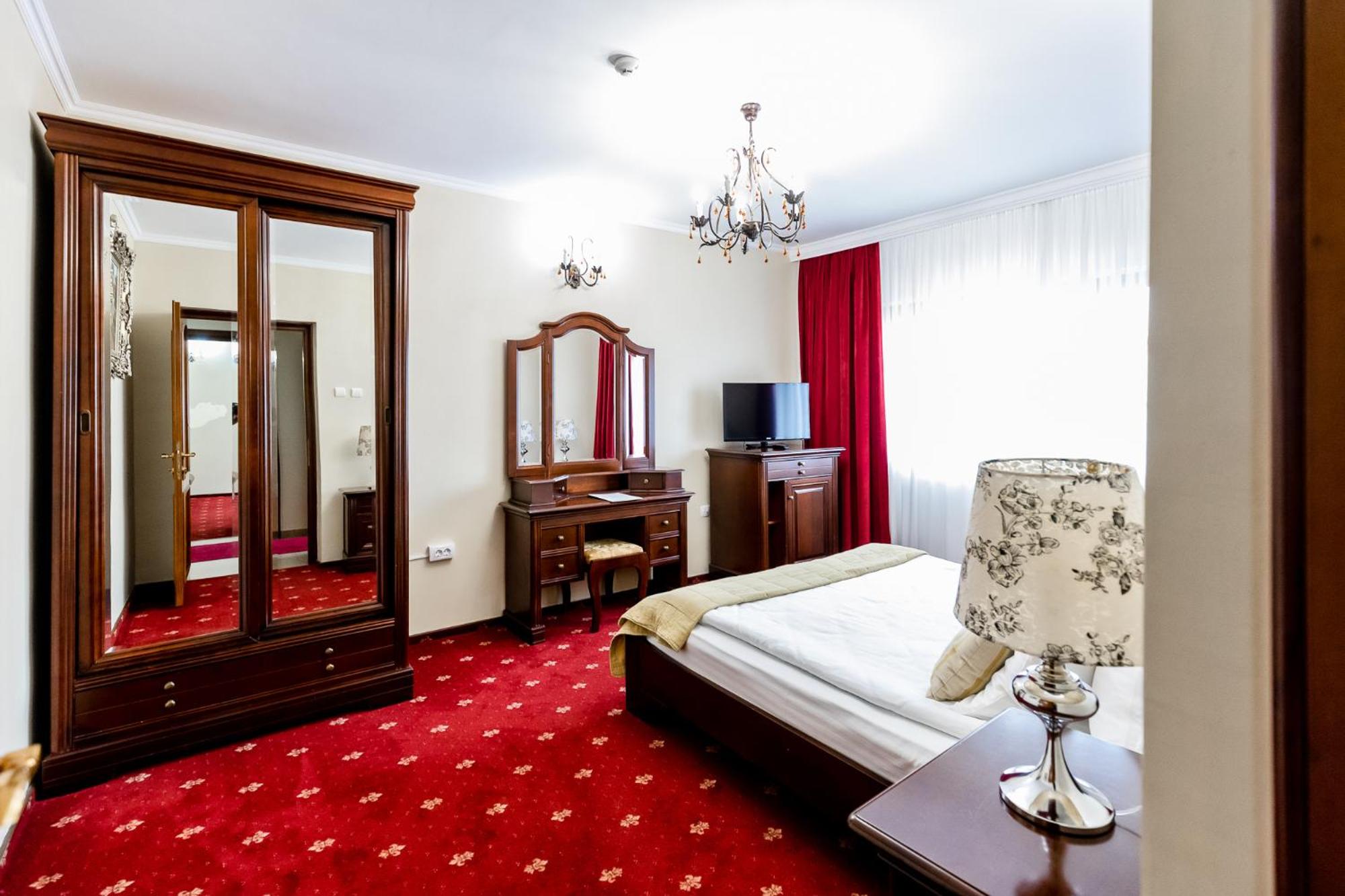CAPITOL IASI 19/50
