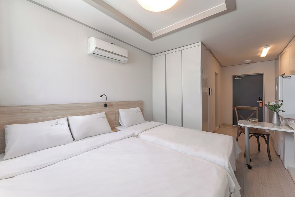 Staywell Hotel 18/50