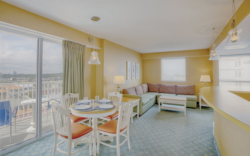Boardwalk Resort And Villas 46/57