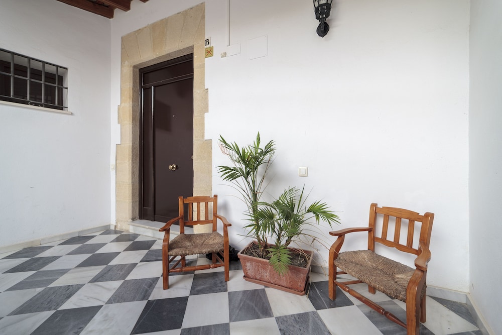 Casa Palacio de Los Leones 28/30