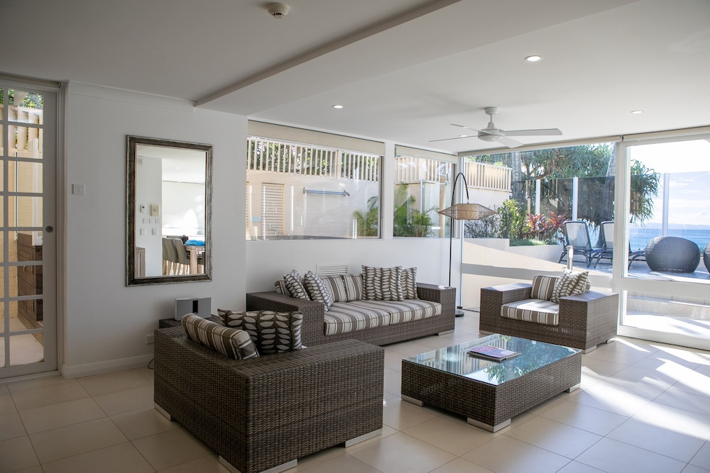NETANYA NOOSA 33/41