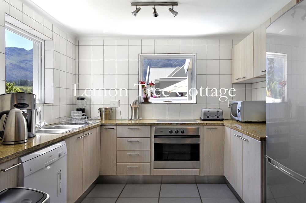 Lemon Tree Cottage 27/39