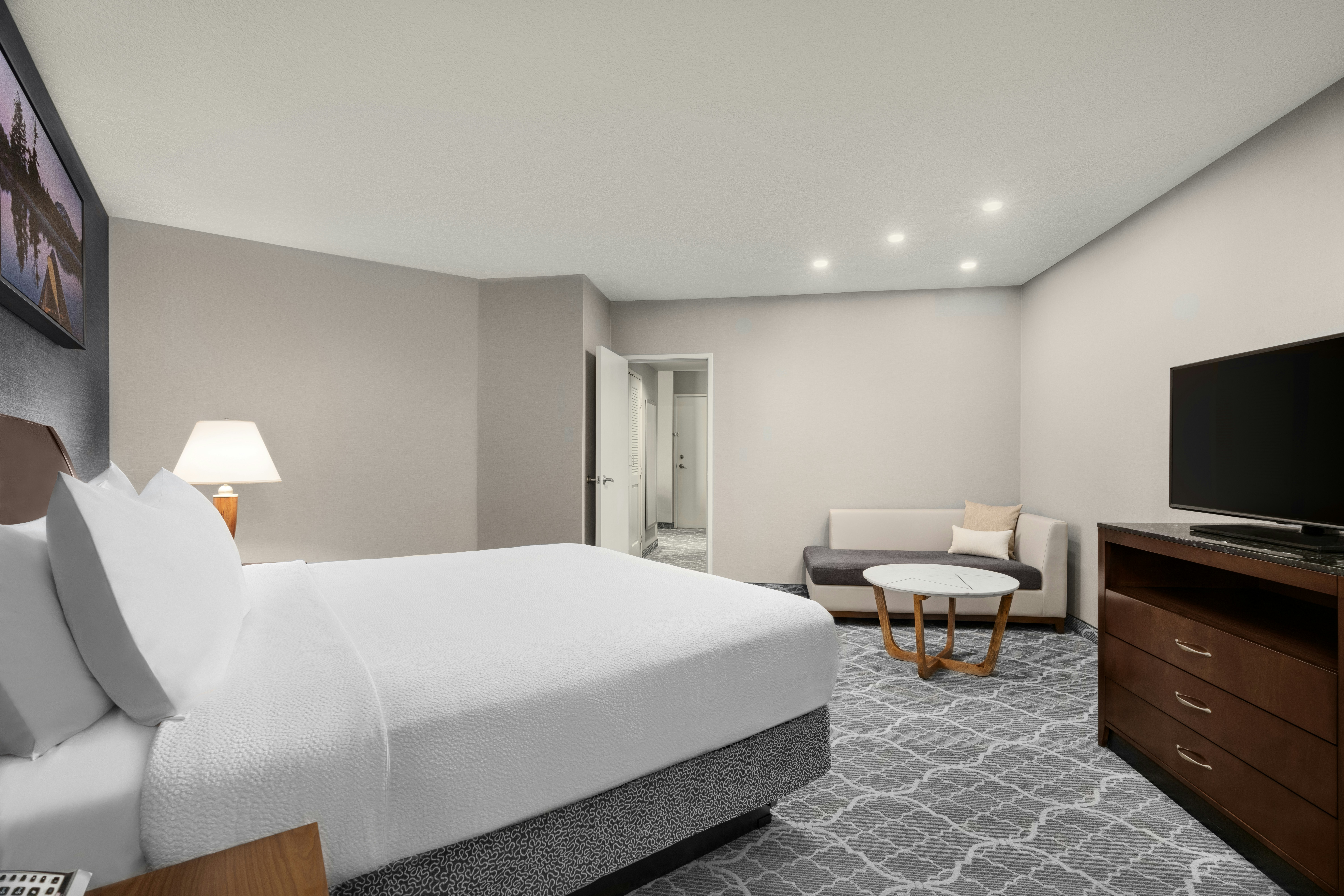 1 Bedroom, Suite, King Bed