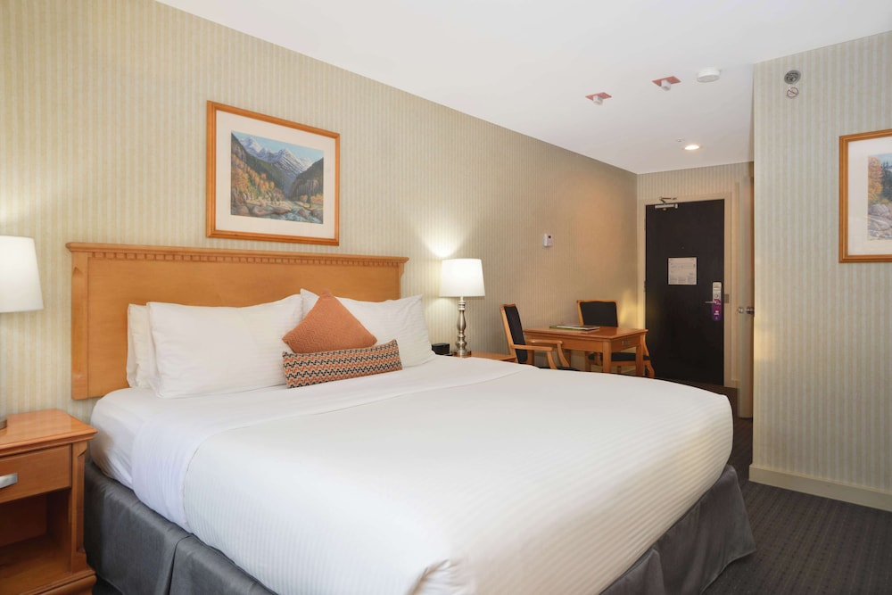 Listel Whistler Hotel 15/62