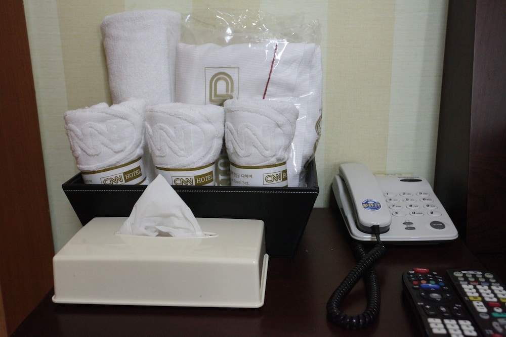 CNN Hotel 27/50