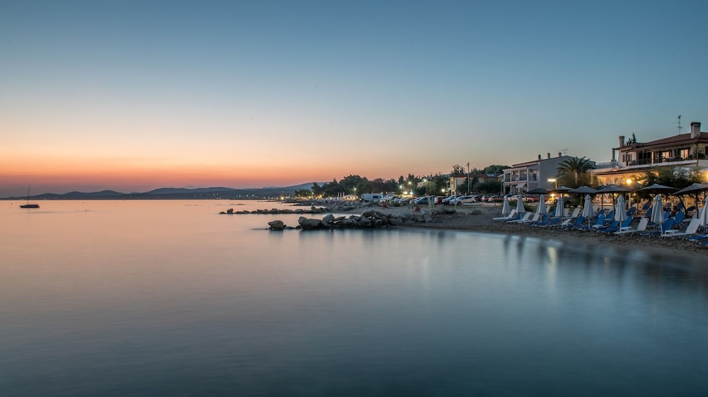 Assano Sea Front Luxury 36/50
