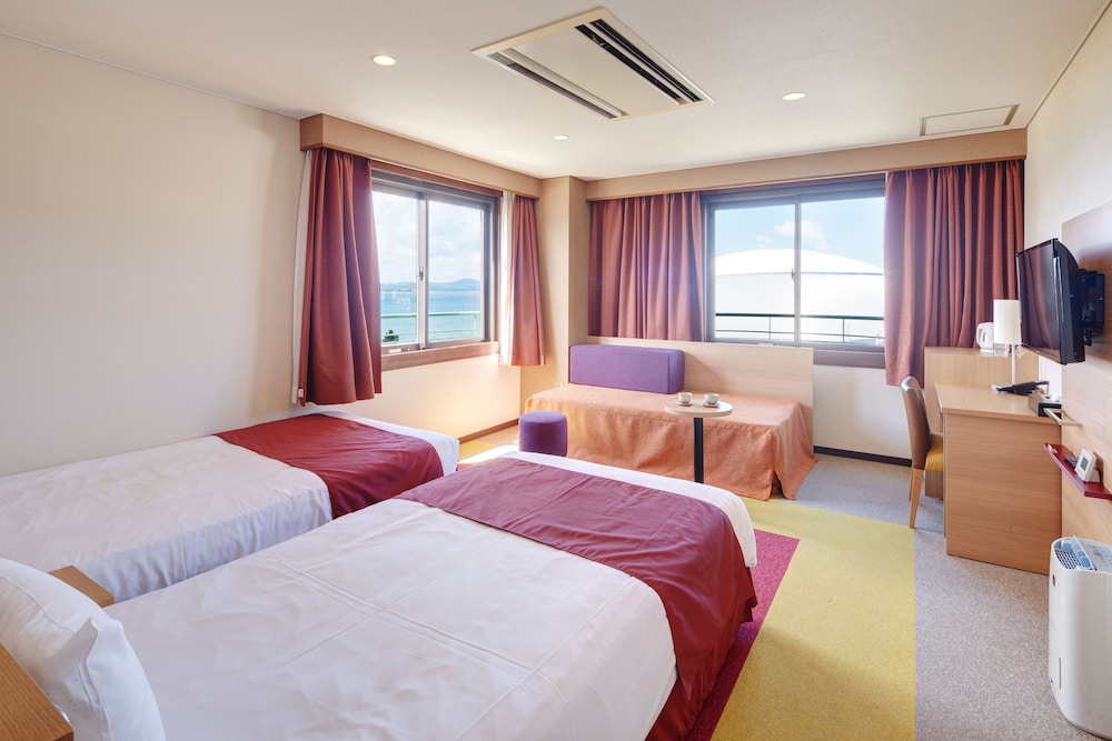 Ocean, Deluxe, 3 Beds