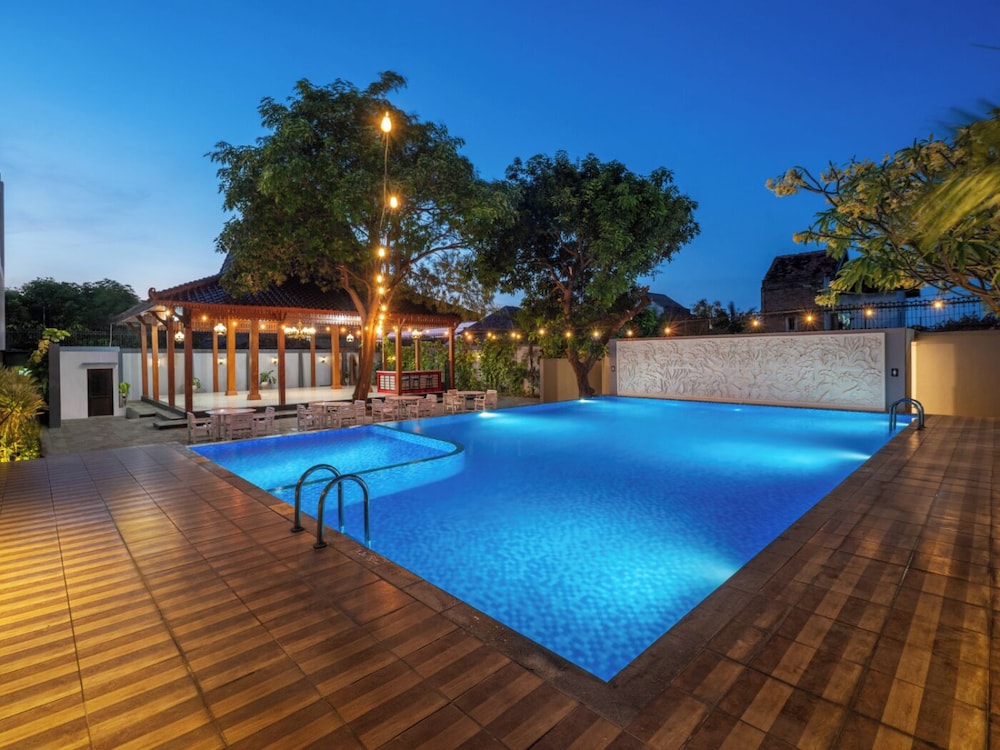 Aston Inn Rembang 33/55
