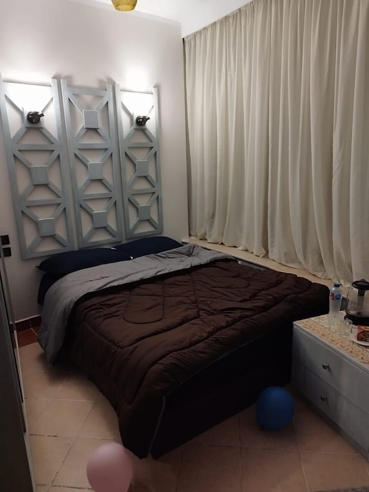 Royal Beach Serviced Apartments 51/75