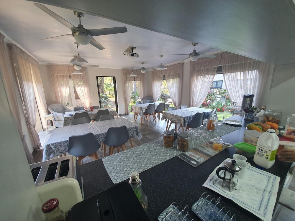 Three Olives Guesthouse 16/22