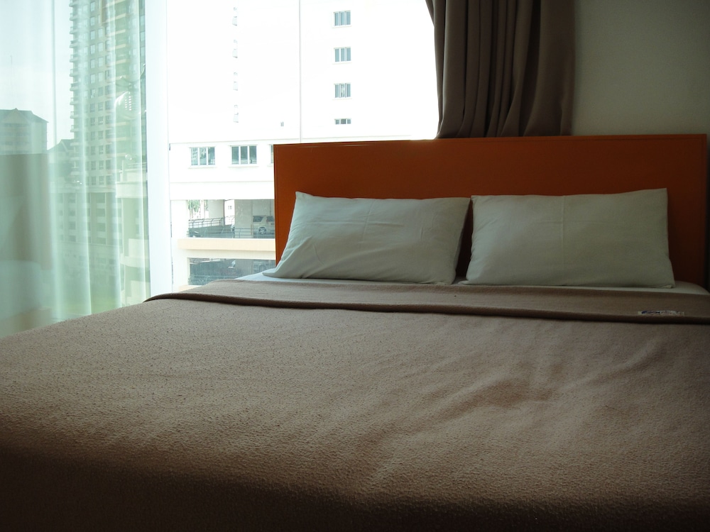 1 HOTEL KUCHAI LAMA 13/49
