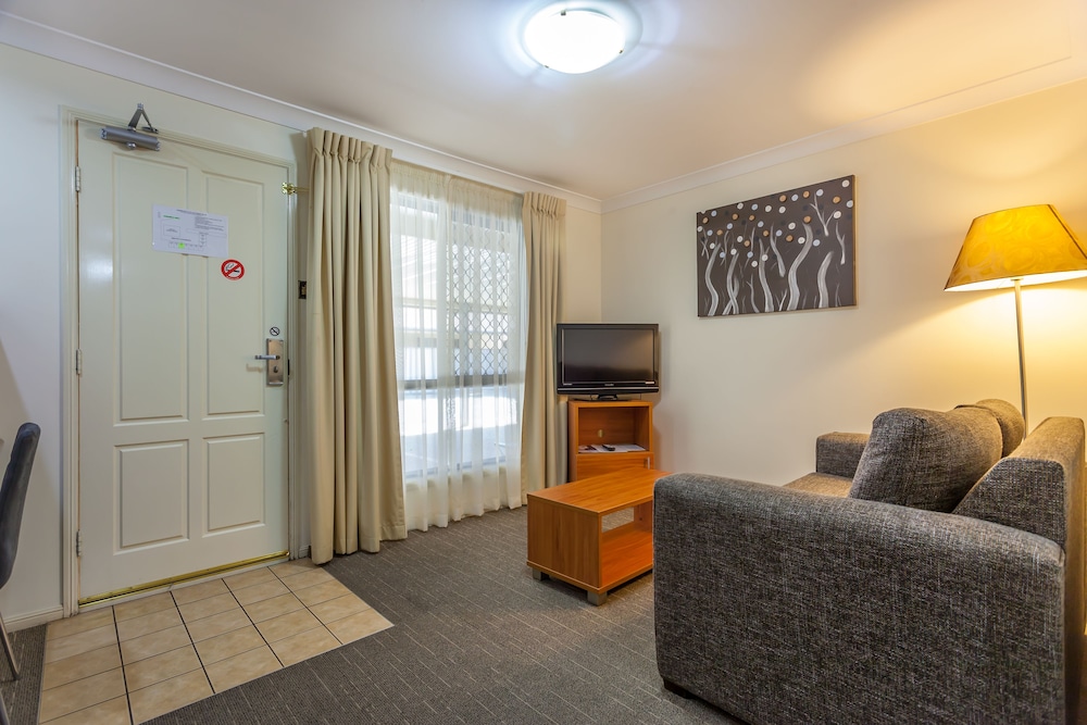 Best Western Tuscany On Tor Motor Inn 22/29