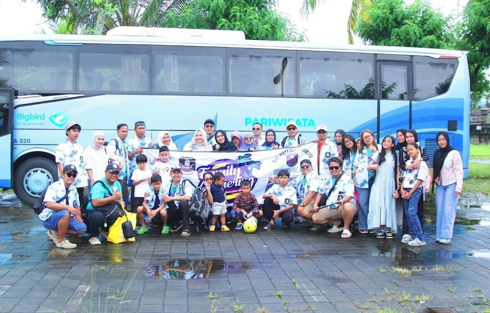 Avery Coconut Island Hotel and Beach Resort 33/47