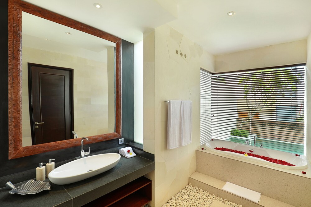 The Miracle Nusa Dua 47/50