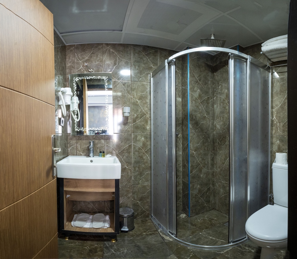 VIZYON CITY HOTEL 41/50