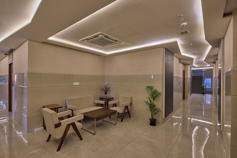 Grand Continent Hosur A Sarovar Portico Affiliate Hotel 28/47