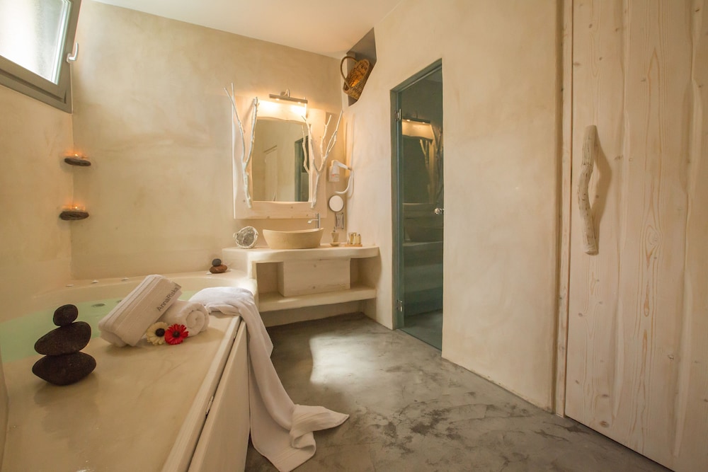 Love Nest Villa 30/32