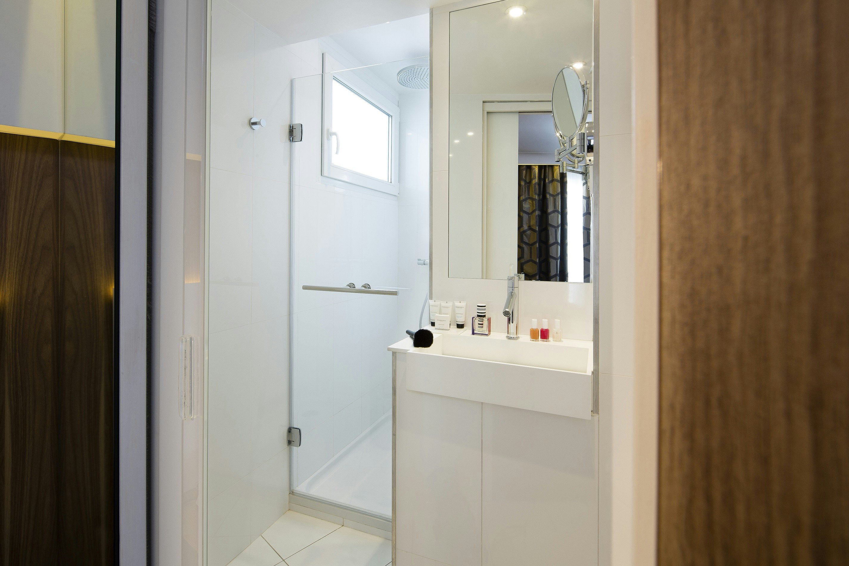 Hotel Eiffel Turenne 52/54