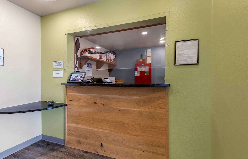 Studio 6 Extended Stay Oklahoma City Norman OK 7/49