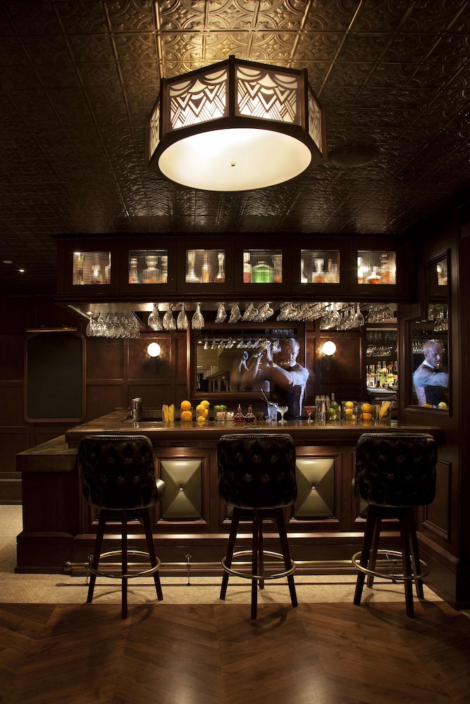 The Hollywood Roosevelt 34/50