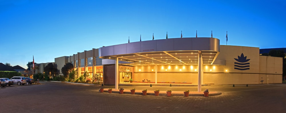 Hotel Marina Villa Del Rio 5/50