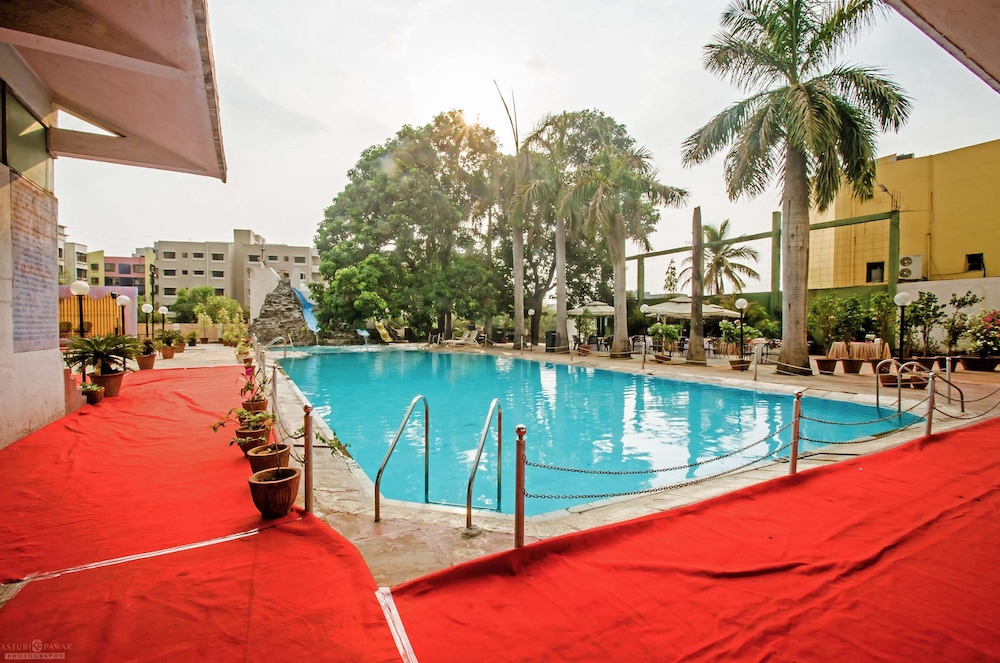 Quality Inn Regency Nasik 39/66