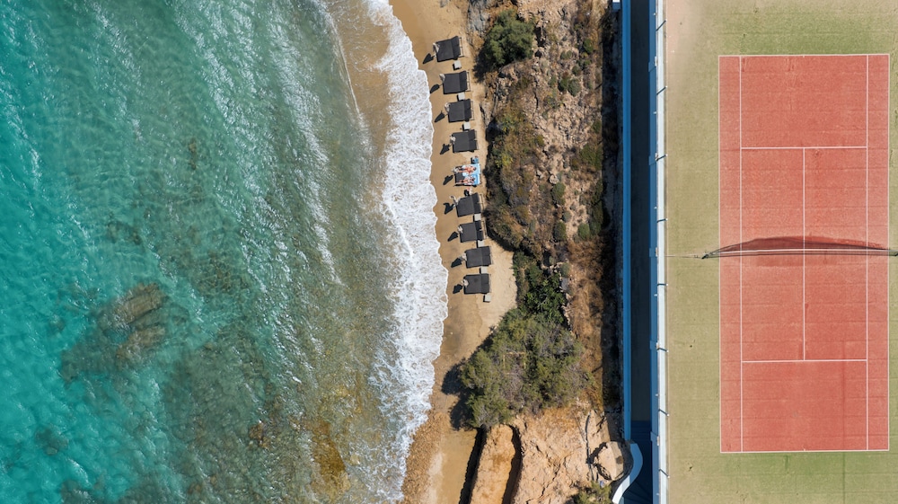 Saint John Hotel Villas and Spa 83/107