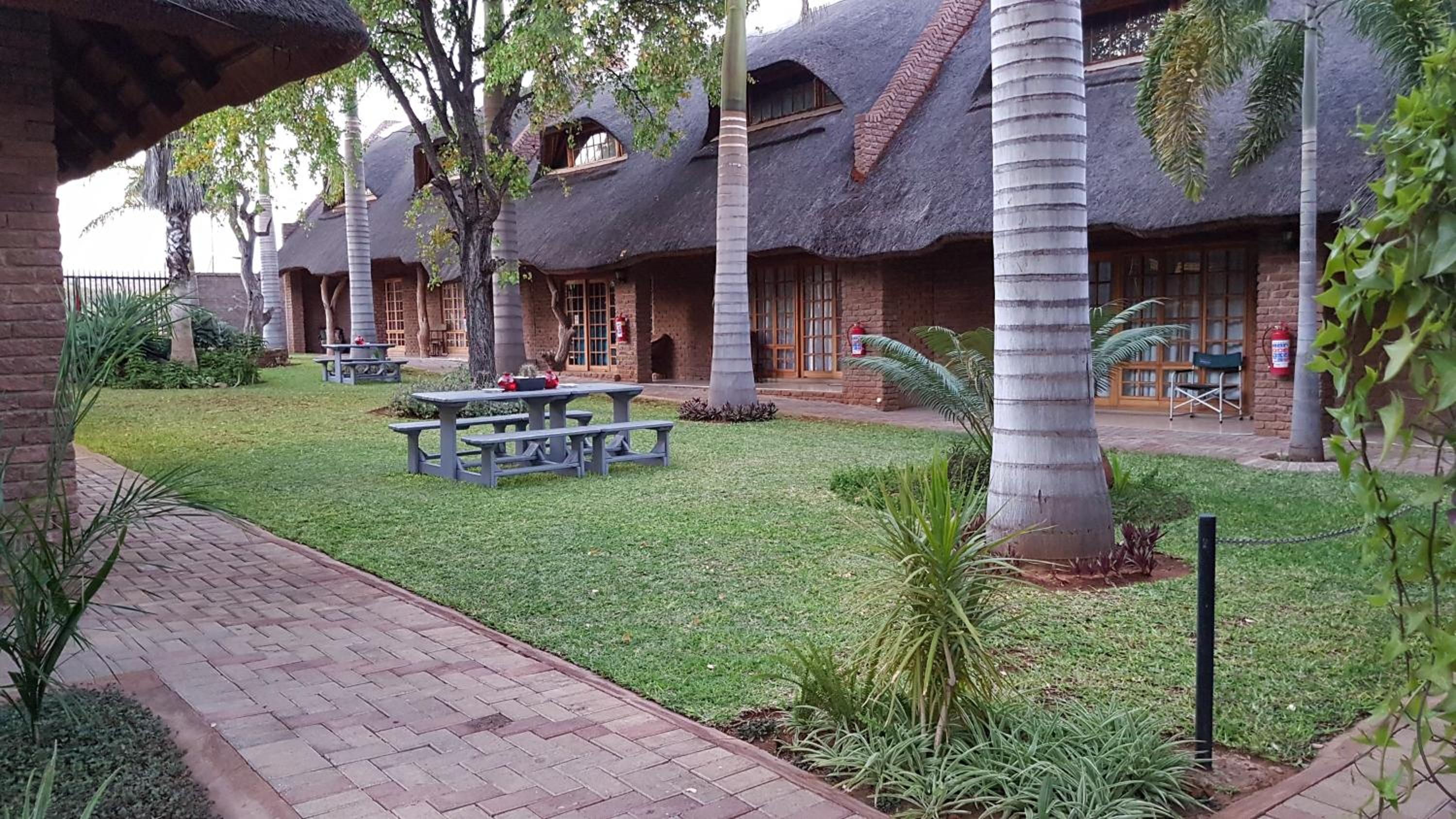 Siesta Guest House 13/24