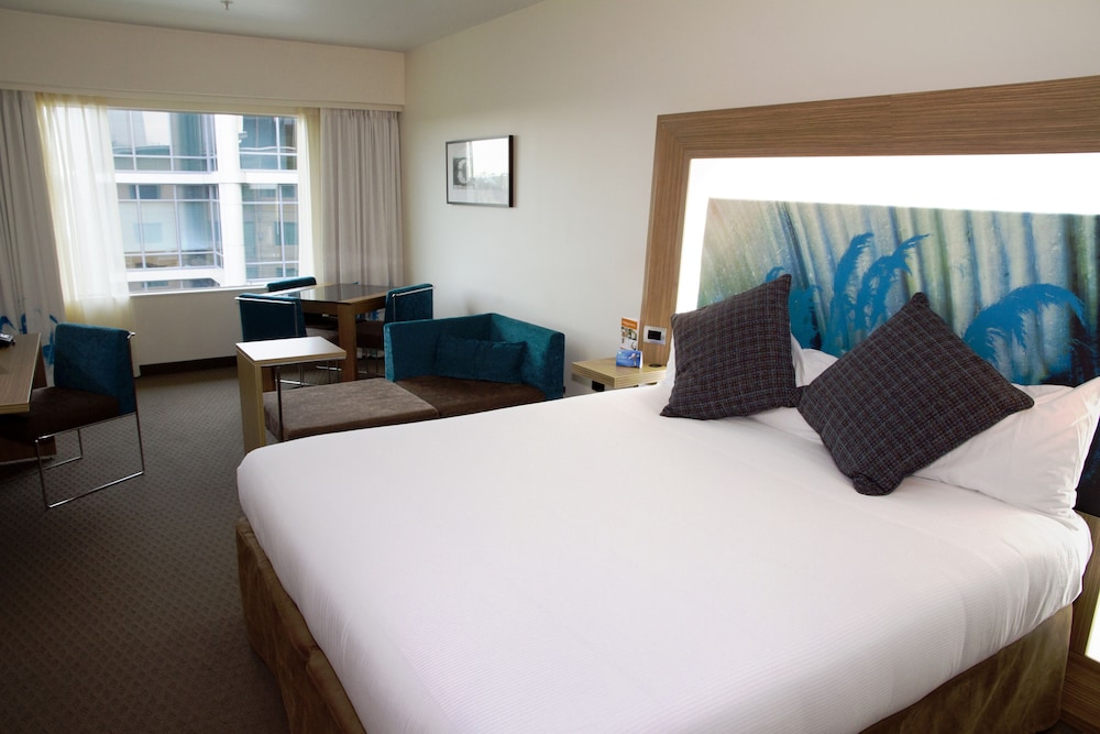 غرفة ديلوكس بسرير كينج، NOVOTEL HAMILTON TAINUI 2/8