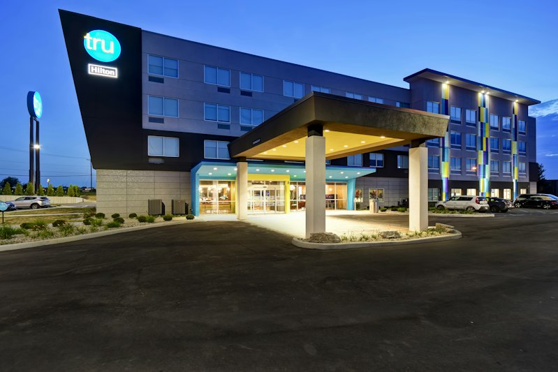 Tru by Hilton Fort Wayne, IN 54/56