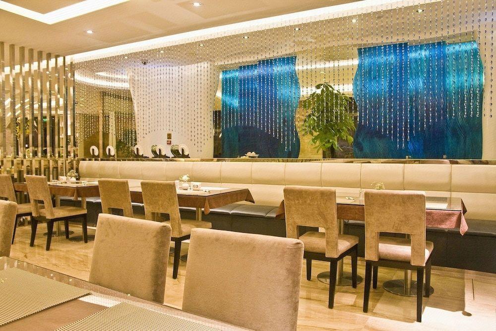 Xiamen Rushi Hotel Exhibition Center 30/46