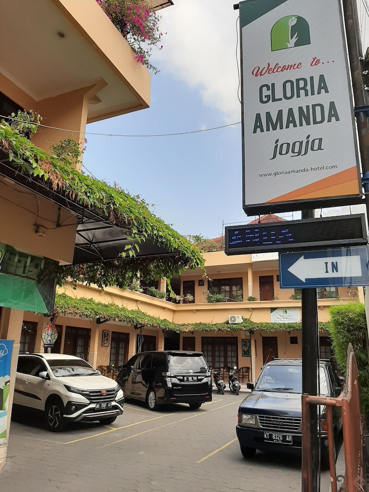 Gloria Amanda Hotel 33/35
