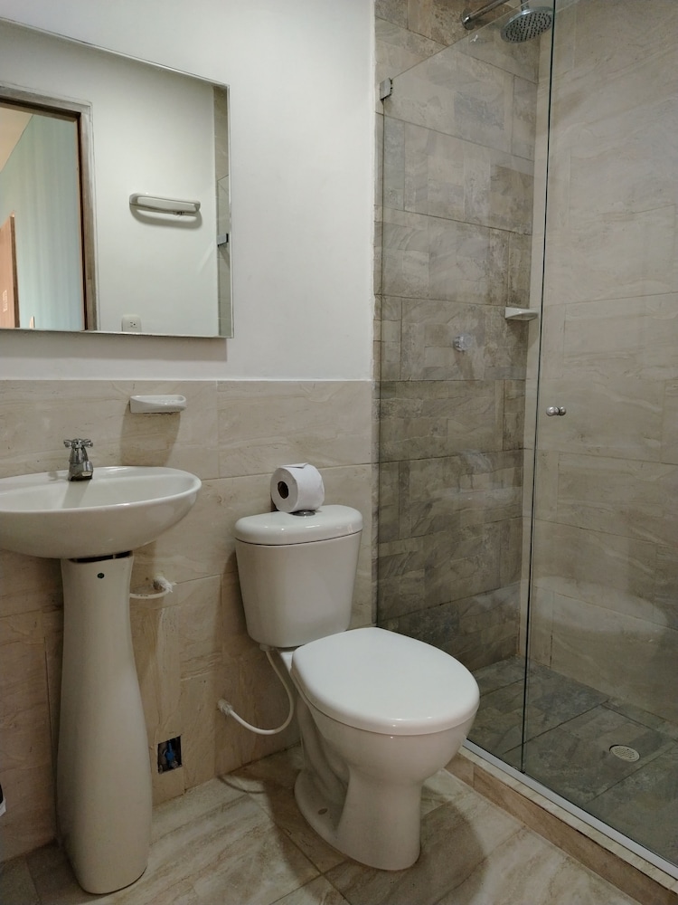 Hotel Avadia Del Mar 47/49