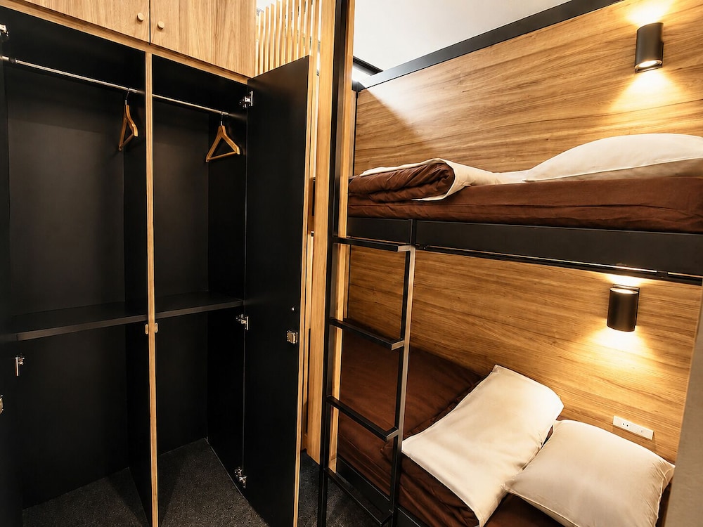 Namba Guesthouse HIVE - Hostel 31/65