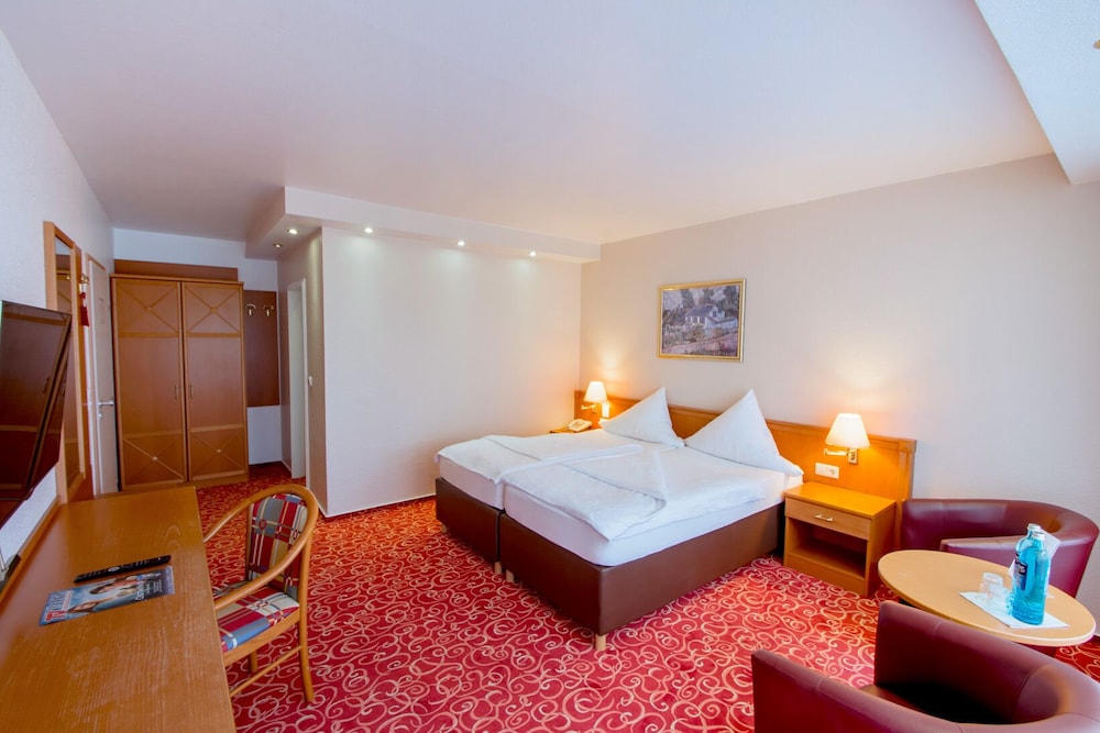 Caravelle Hotel im Park 17/55