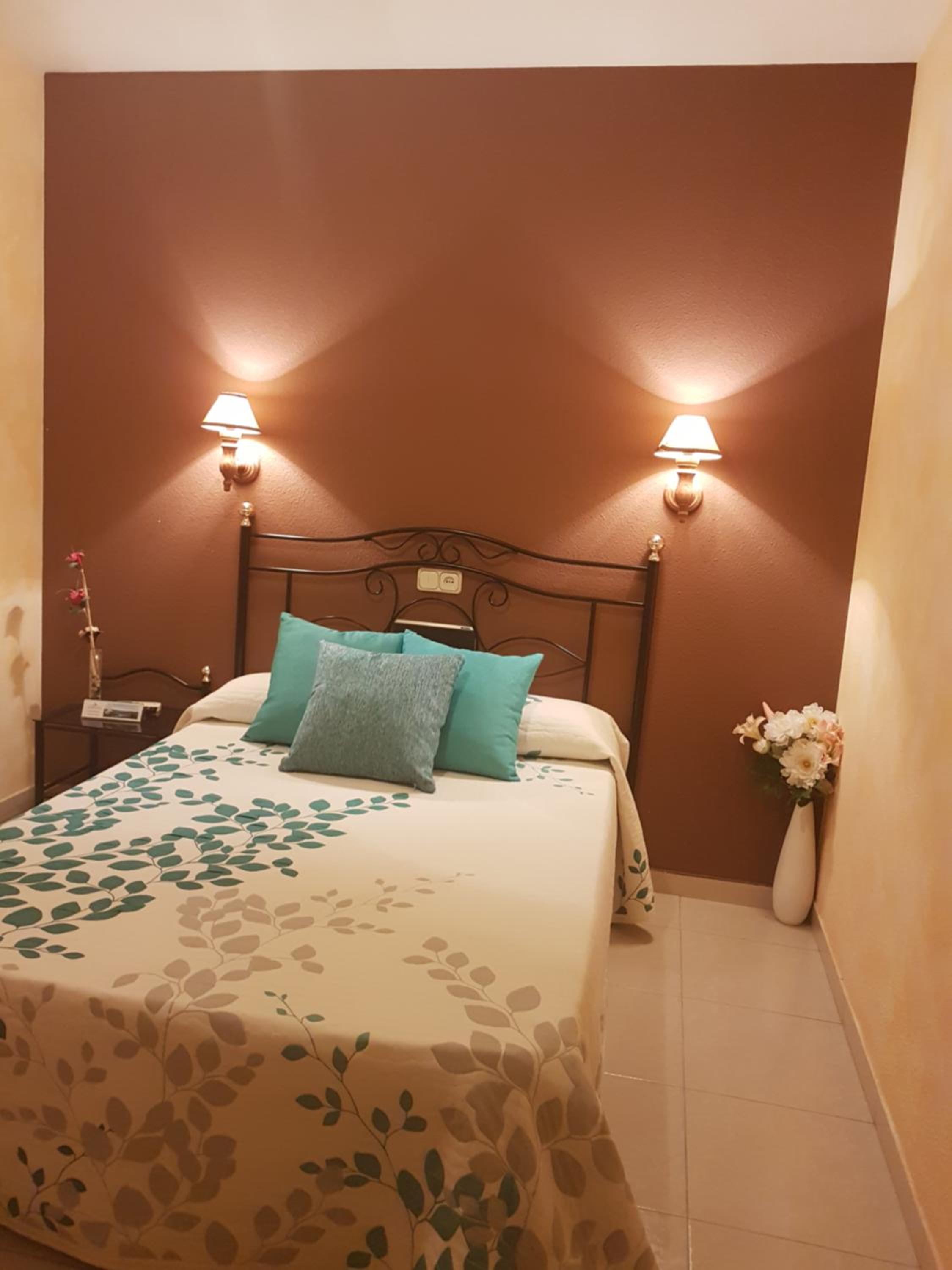 Room, Double or Twin Bed