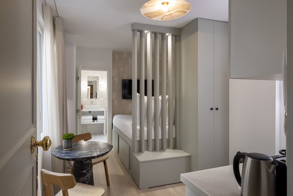 Yuna Blanche Serviced Apartments 51/71