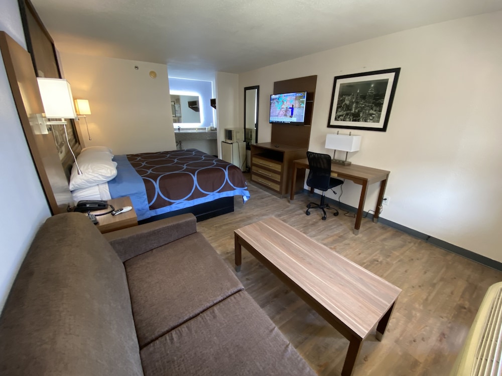 Super 8 By Wyndham Marietta/West/Atl Area 15/24
