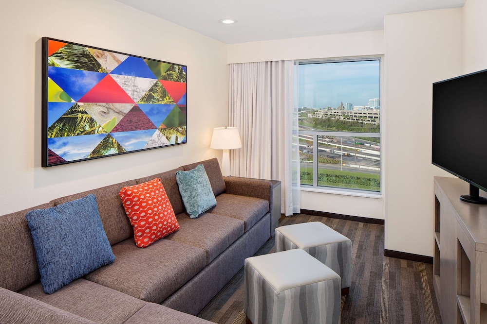 Hyatt House Across From Universal Orlando Resort 24/50