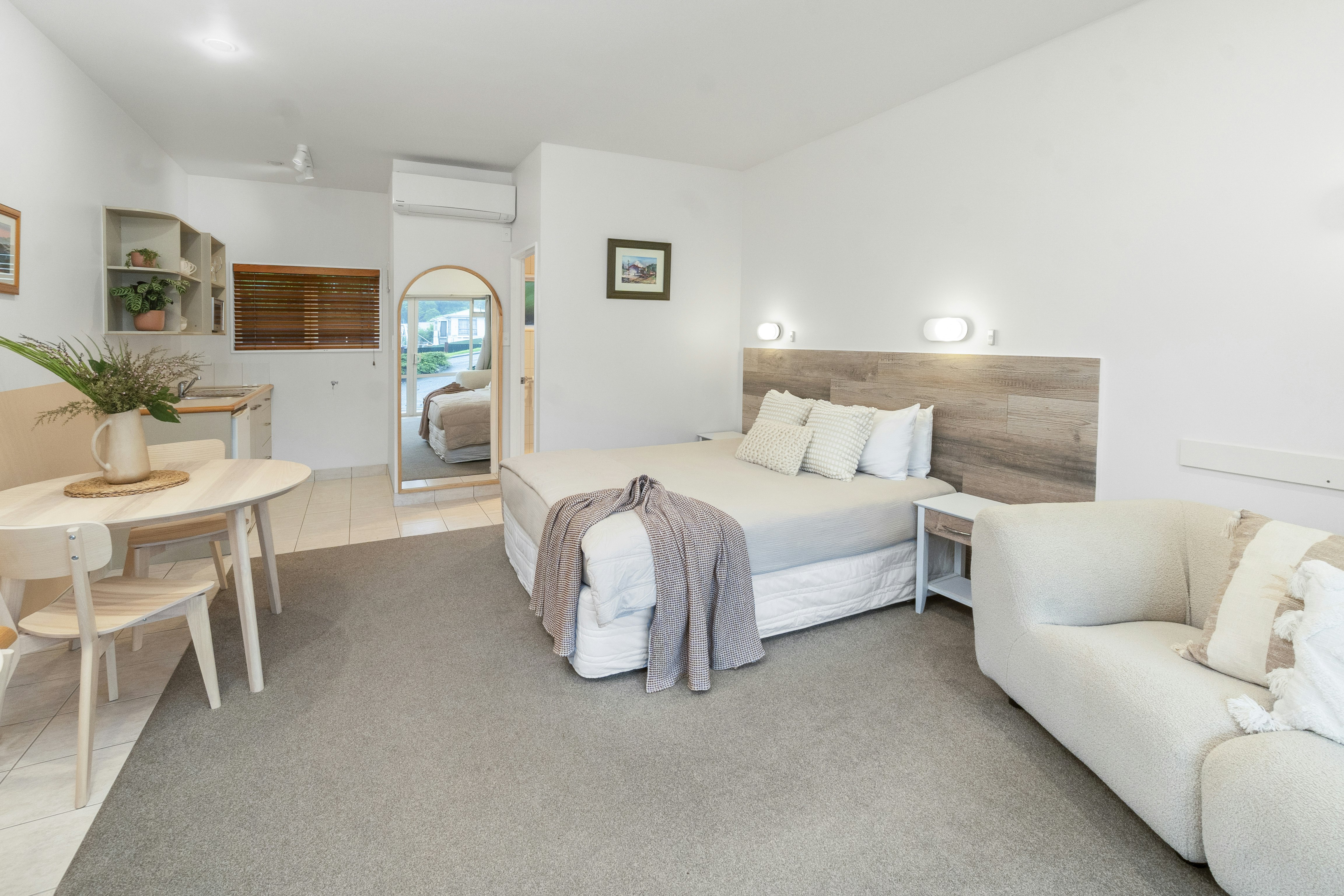 Admirals View Lodge 22/56