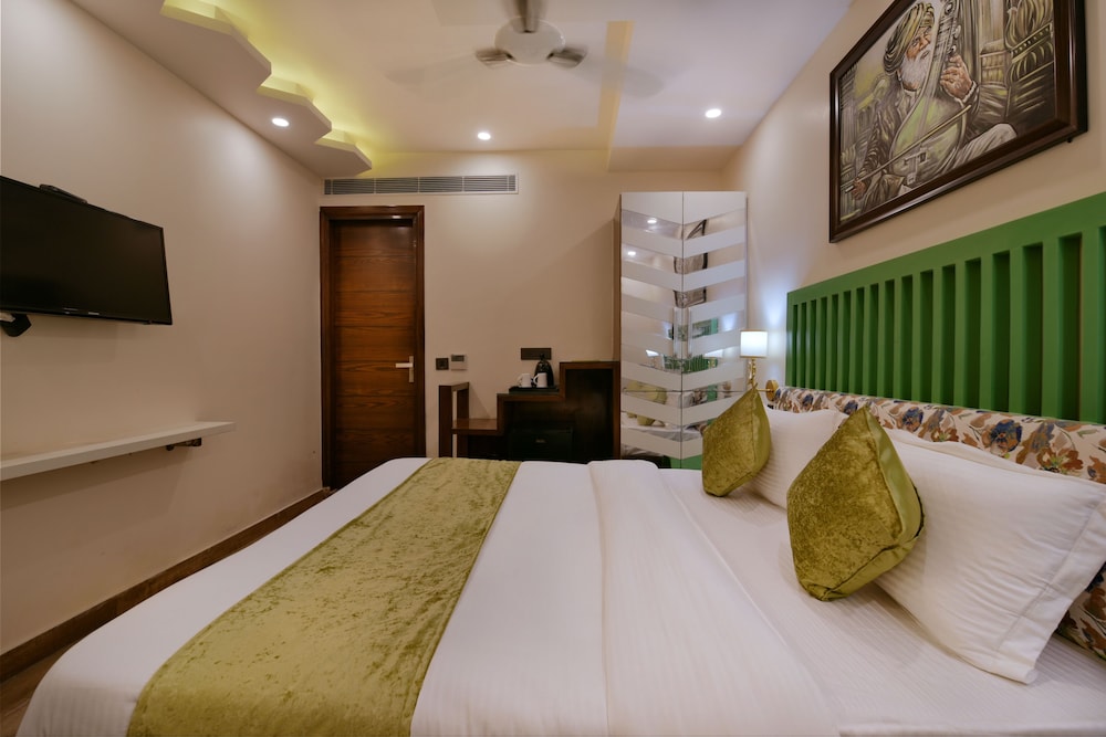 Hotel Blue Pearl Paharganj 24/50