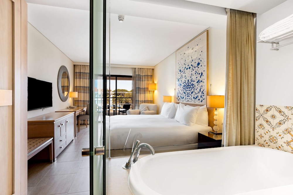 Hilton Vilamoura As Cascatas Golf Resort & Spa 4/77
