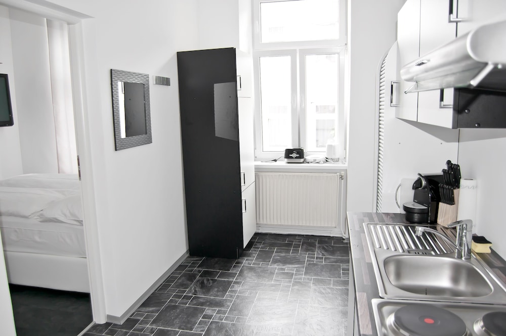 Royal Resort Apartments Westbahnhof 39/42