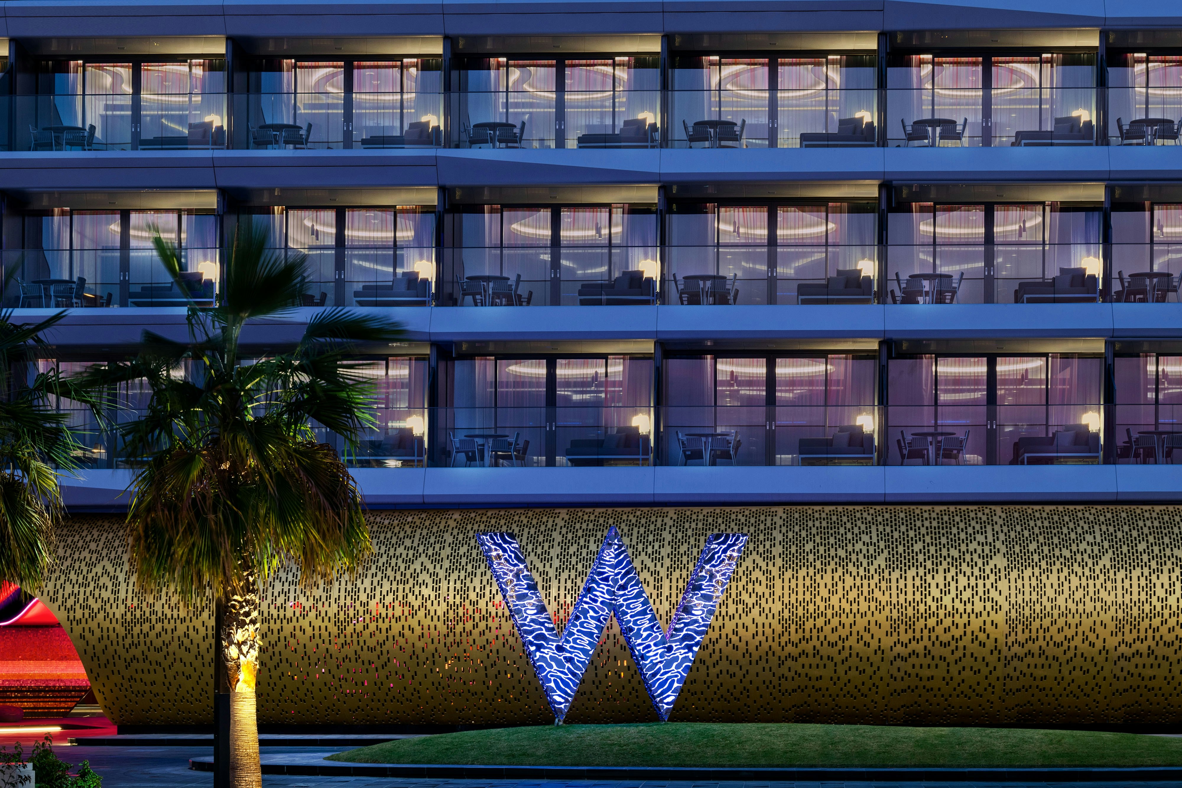 W Dubai – The Palm 3/61