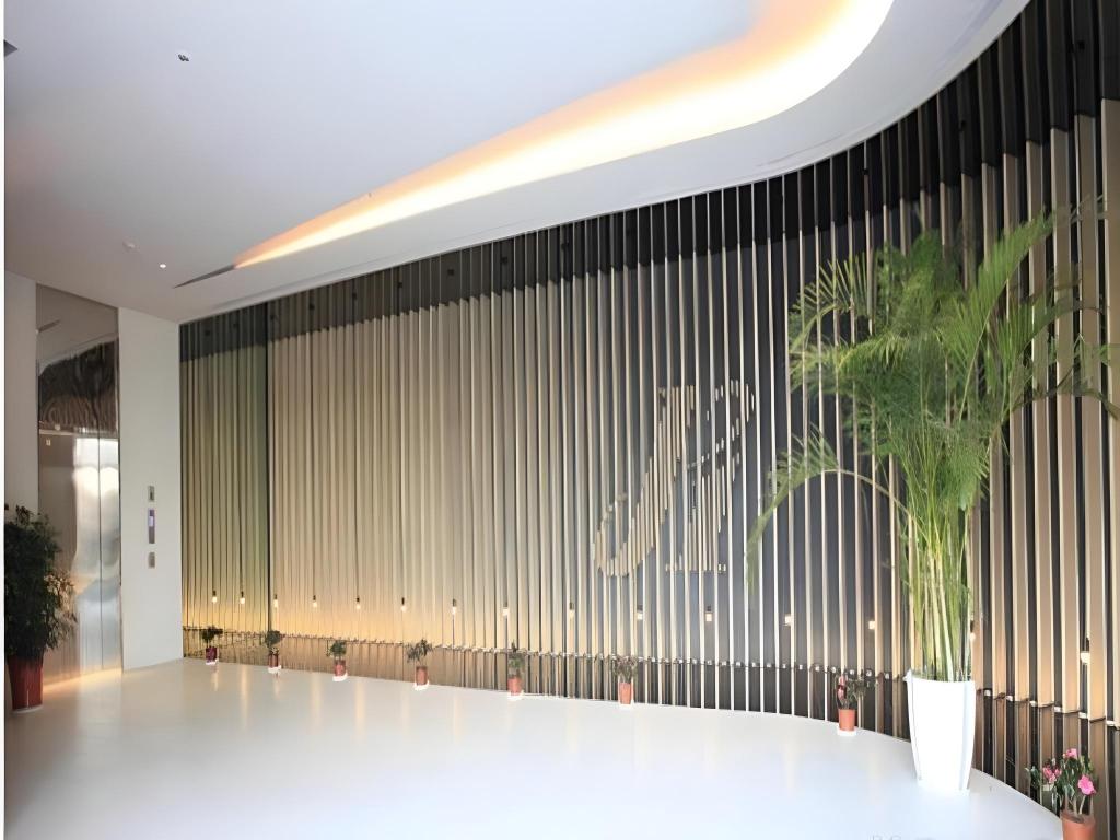 Jinjiang Inn (Wuxi Huishan District Government Wanda Plaza) 10/56
