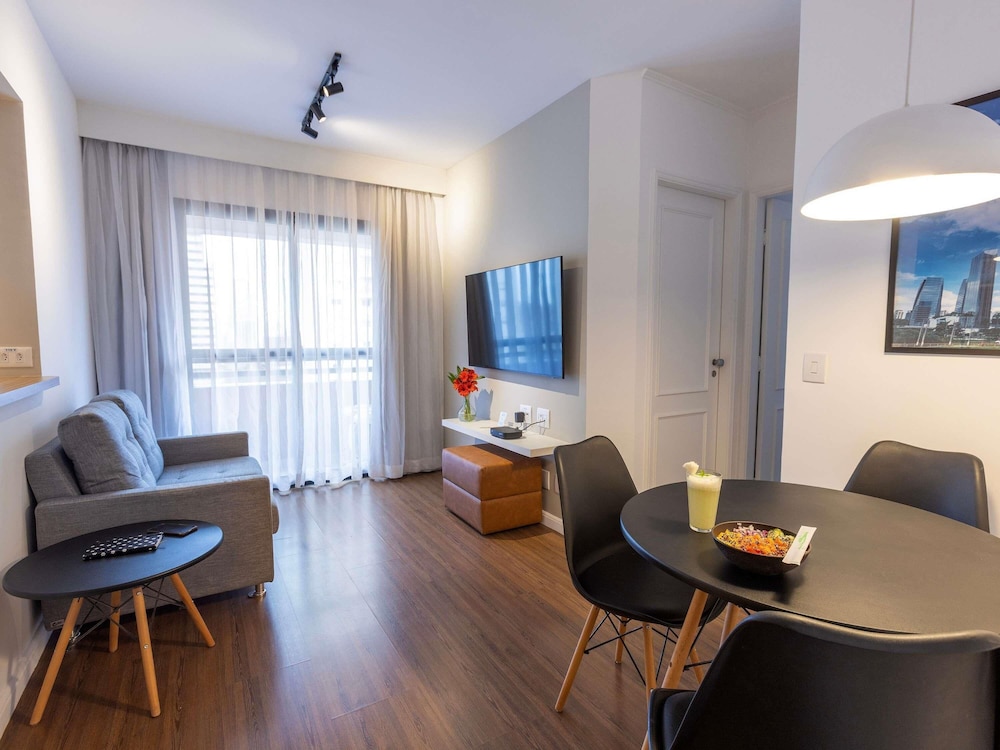 Mercure Sao Paulo Berrini 56/78